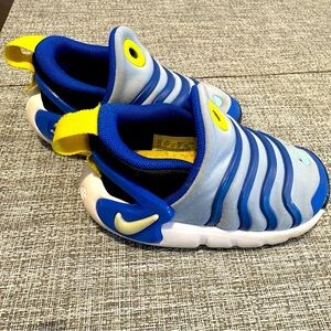 Nike Dynamo Go Blue Yellow Pull On Running Shoes Size 6C Toddler